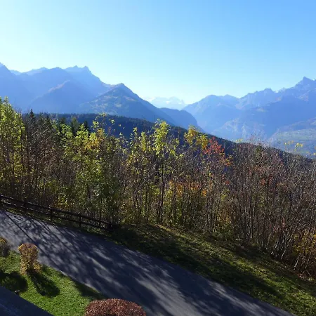 Le Bristol B11 By Interhome *