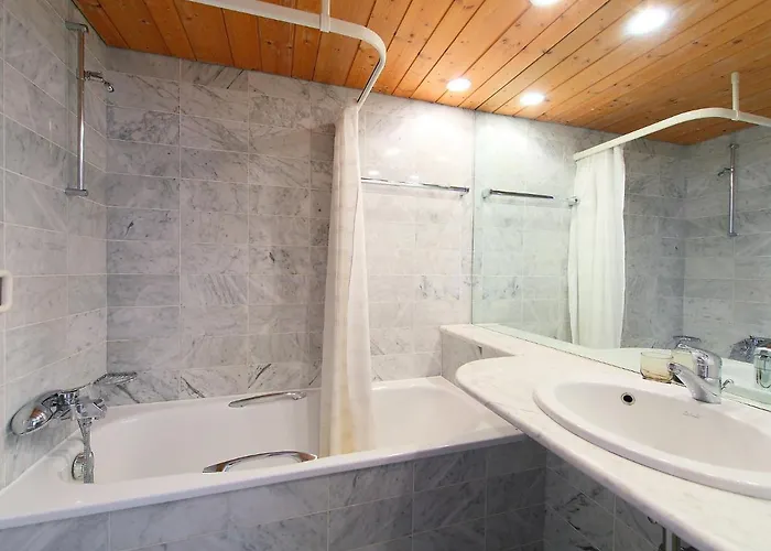 Le Bristol B11 By Interhome Apartament *